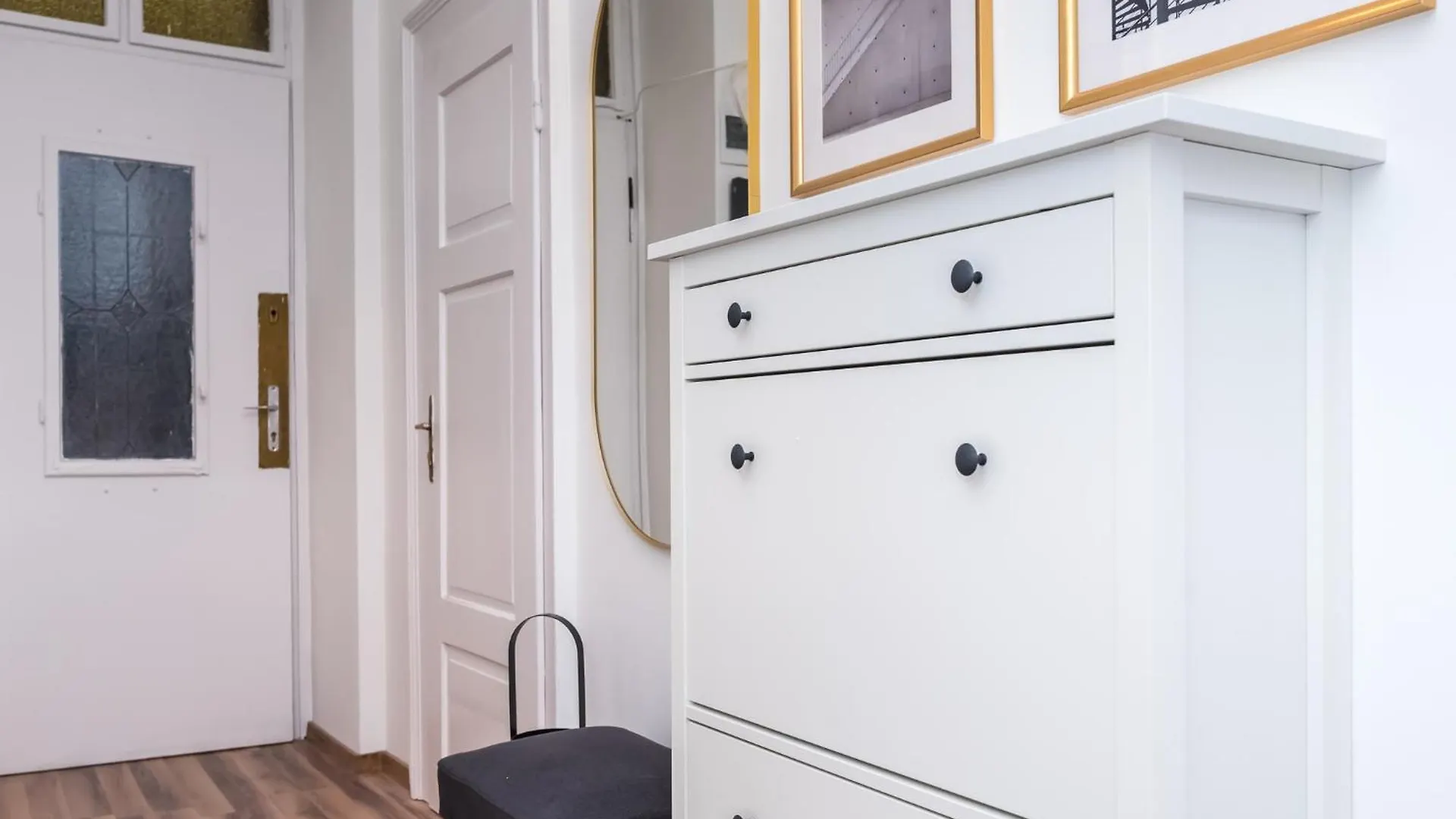 Gozsdu Court Bismarck Apartment Budapest