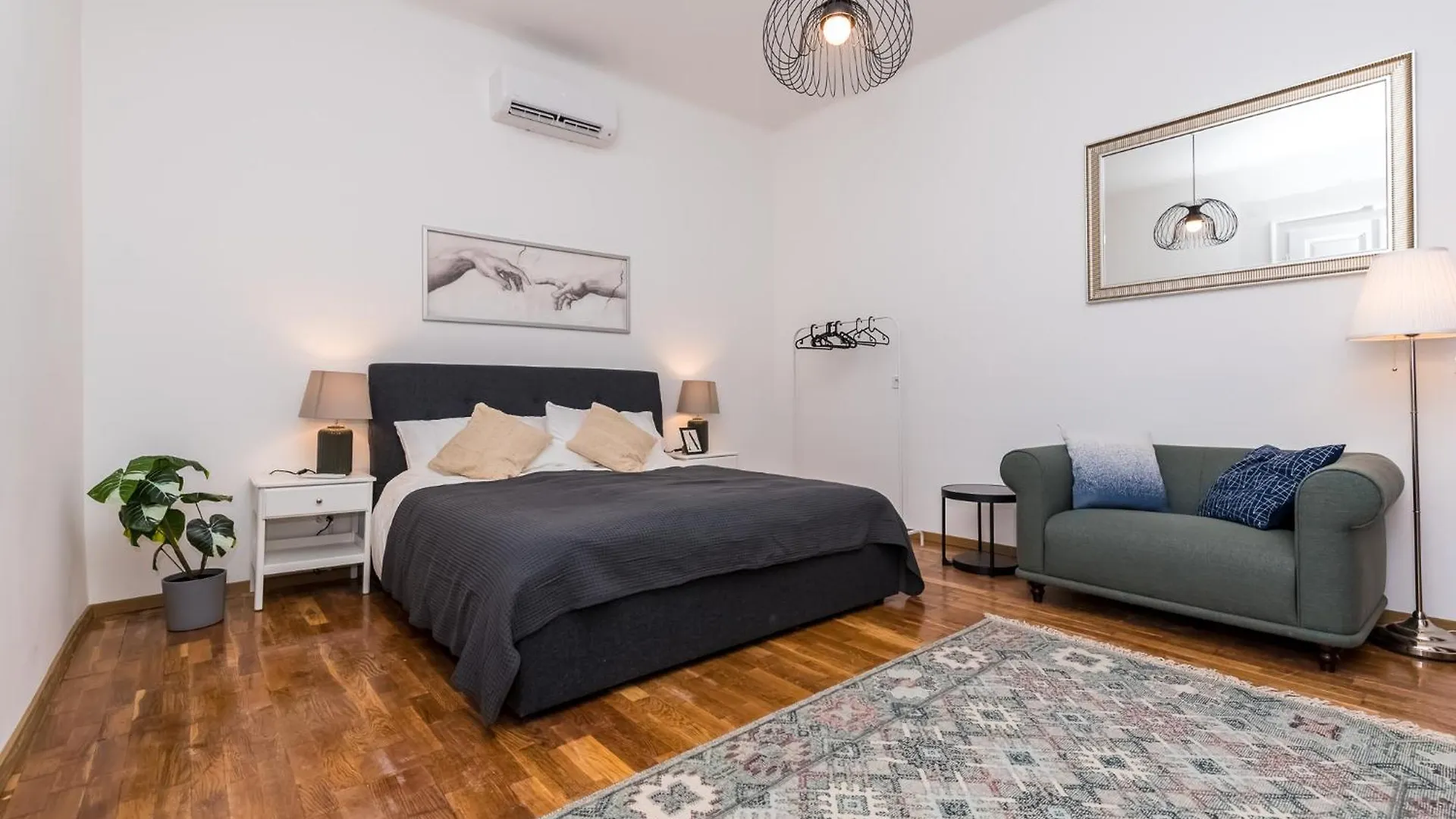 Gozsdu Court Bismarck Apartment Budapest 0*,  Hungary