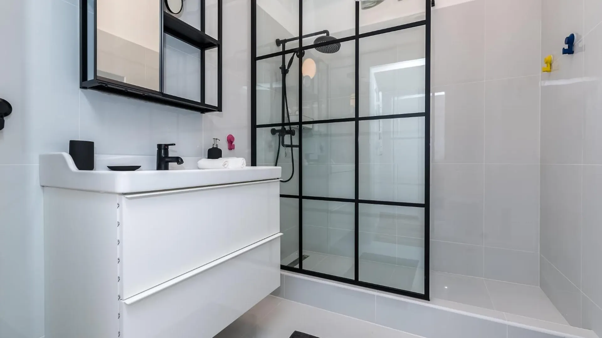 Gozsdu Court Bismarck Apartment Budapest