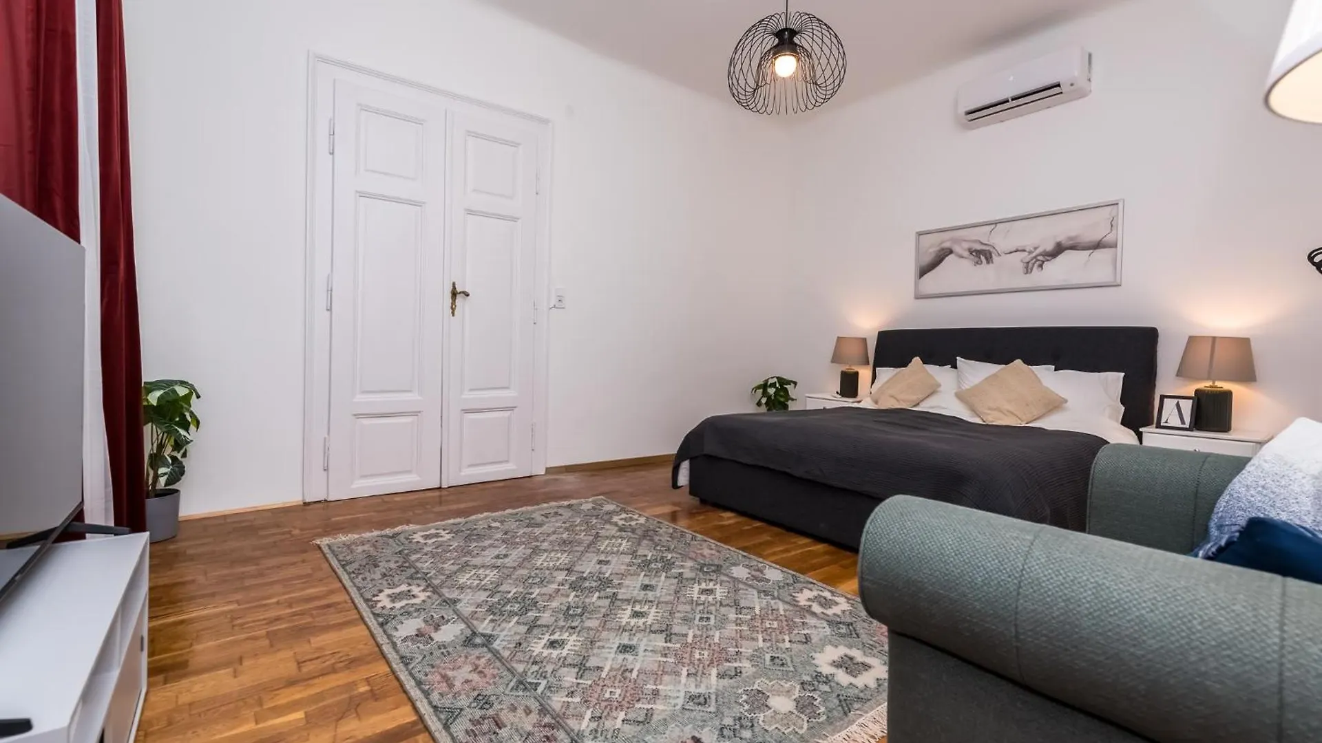 Gozsdu Court Bismarck Apartment Budapest Hungary